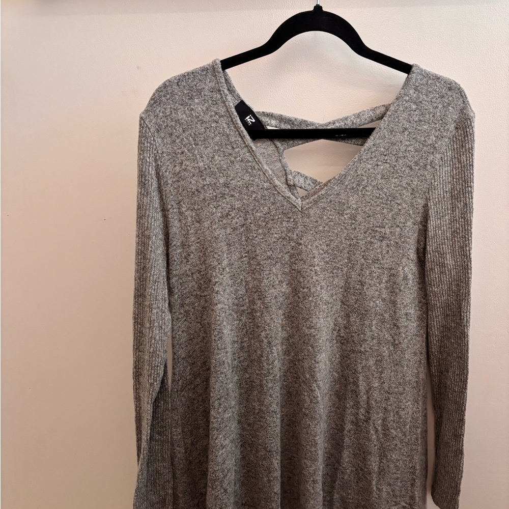 Iz Byer Gray V-Neck Sweater